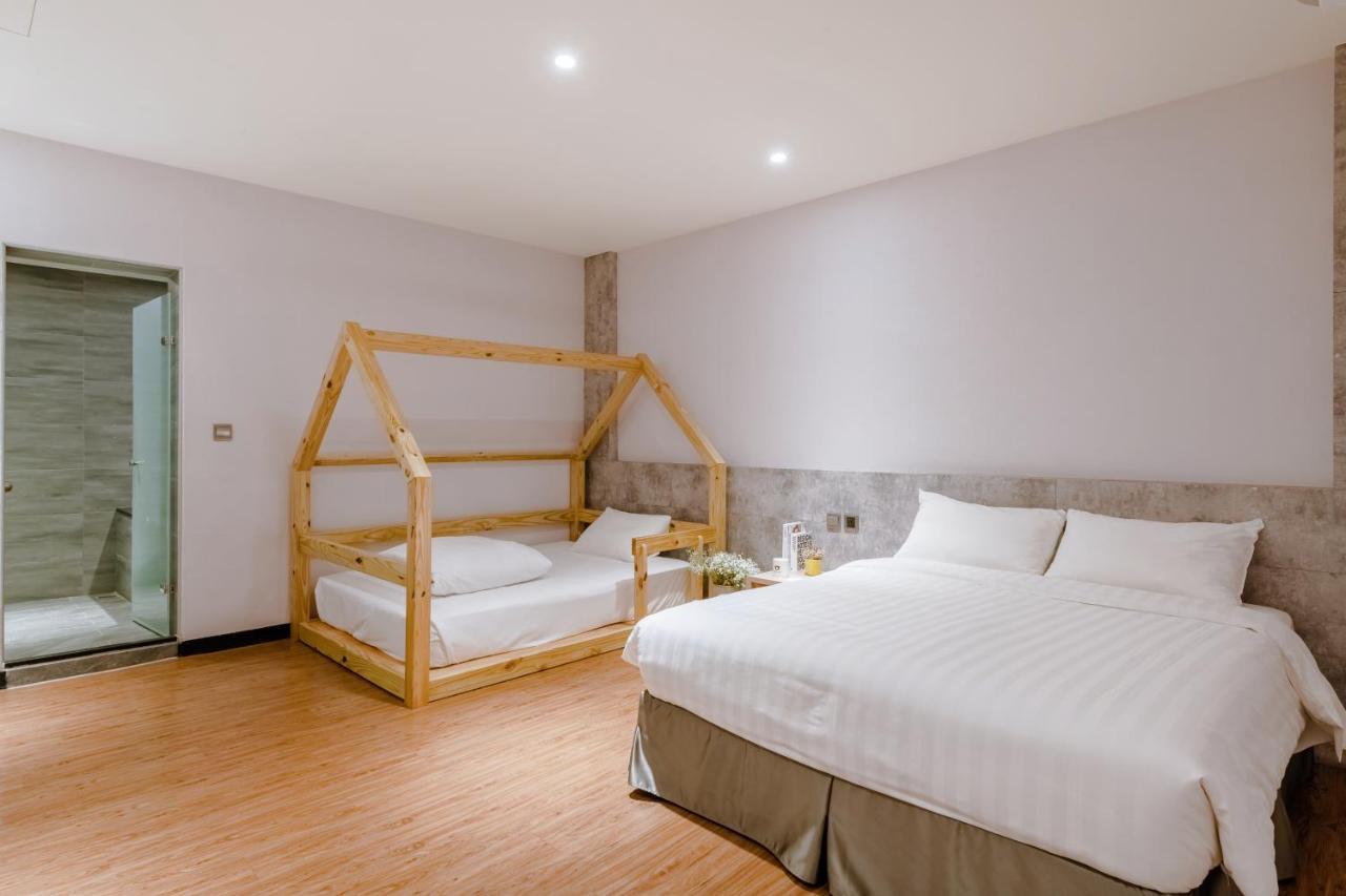 Prince Hotel Jiaoxi Buitenkant foto