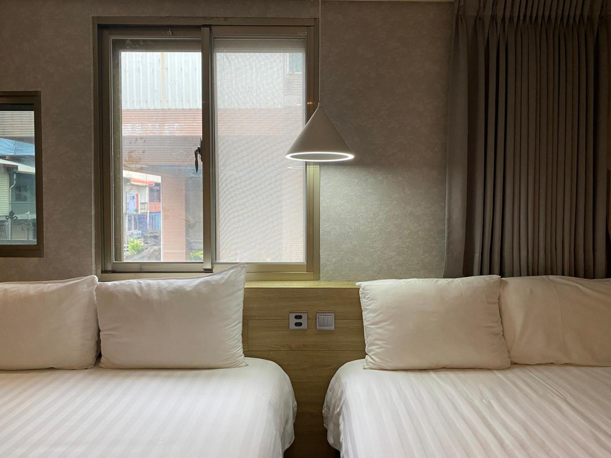 Prince Hotel Jiaoxi Buitenkant foto