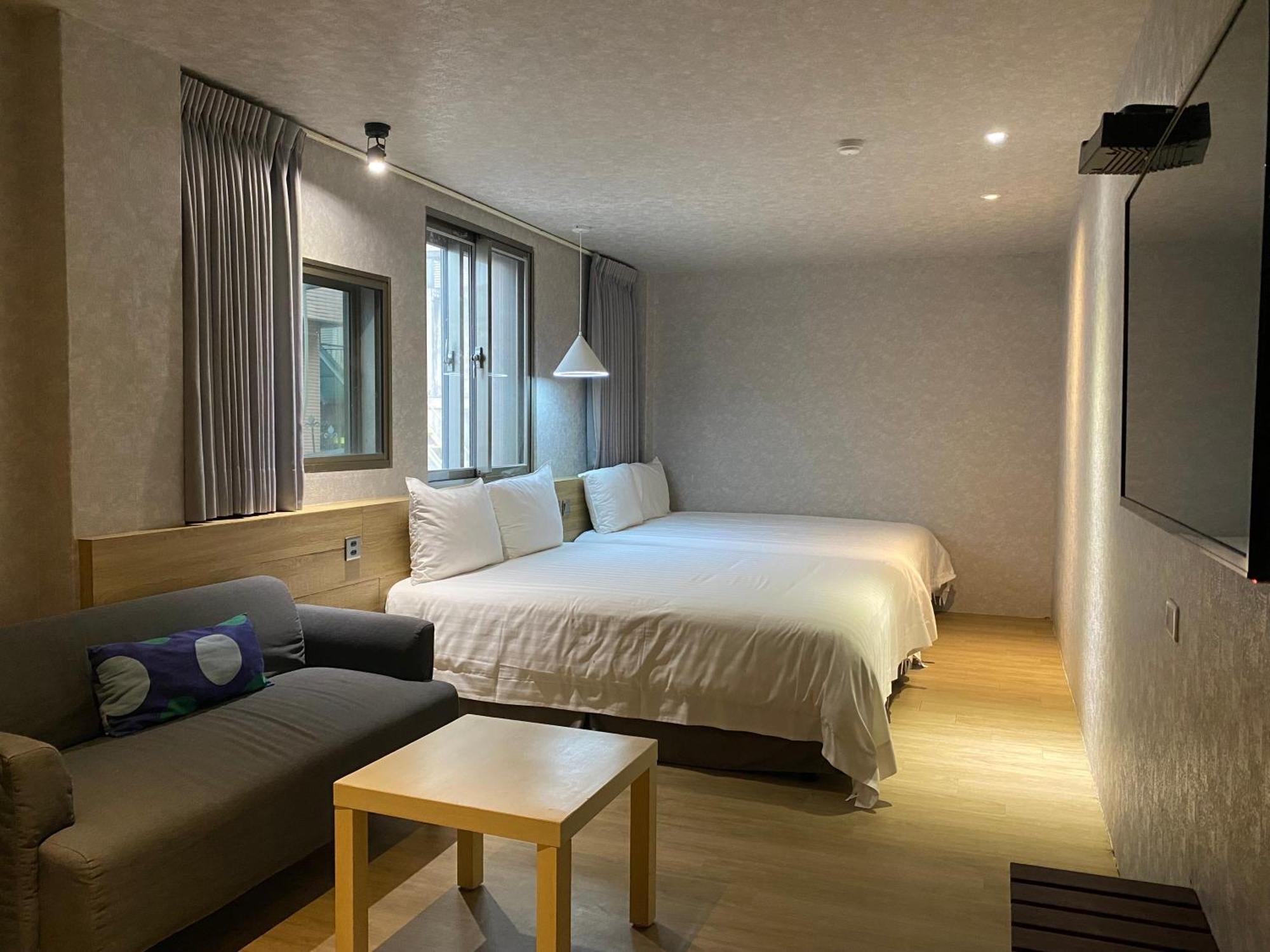 Prince Hotel Jiaoxi Buitenkant foto