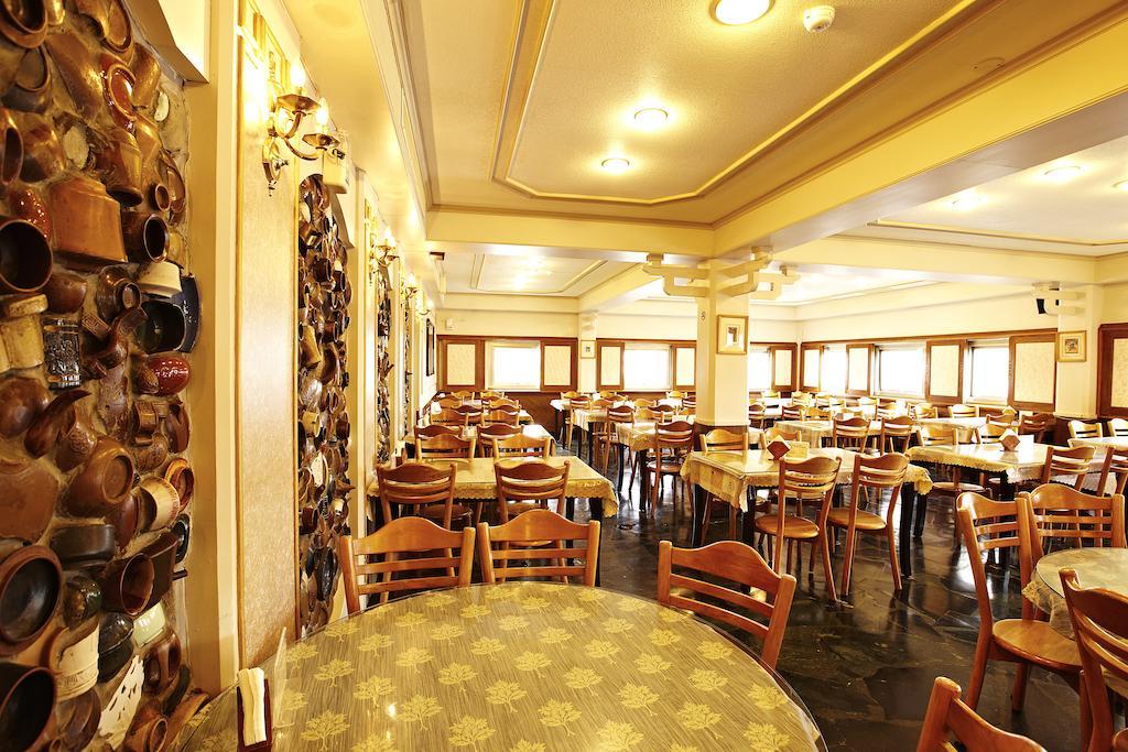 Prince Hotel Jiaoxi Buitenkant foto