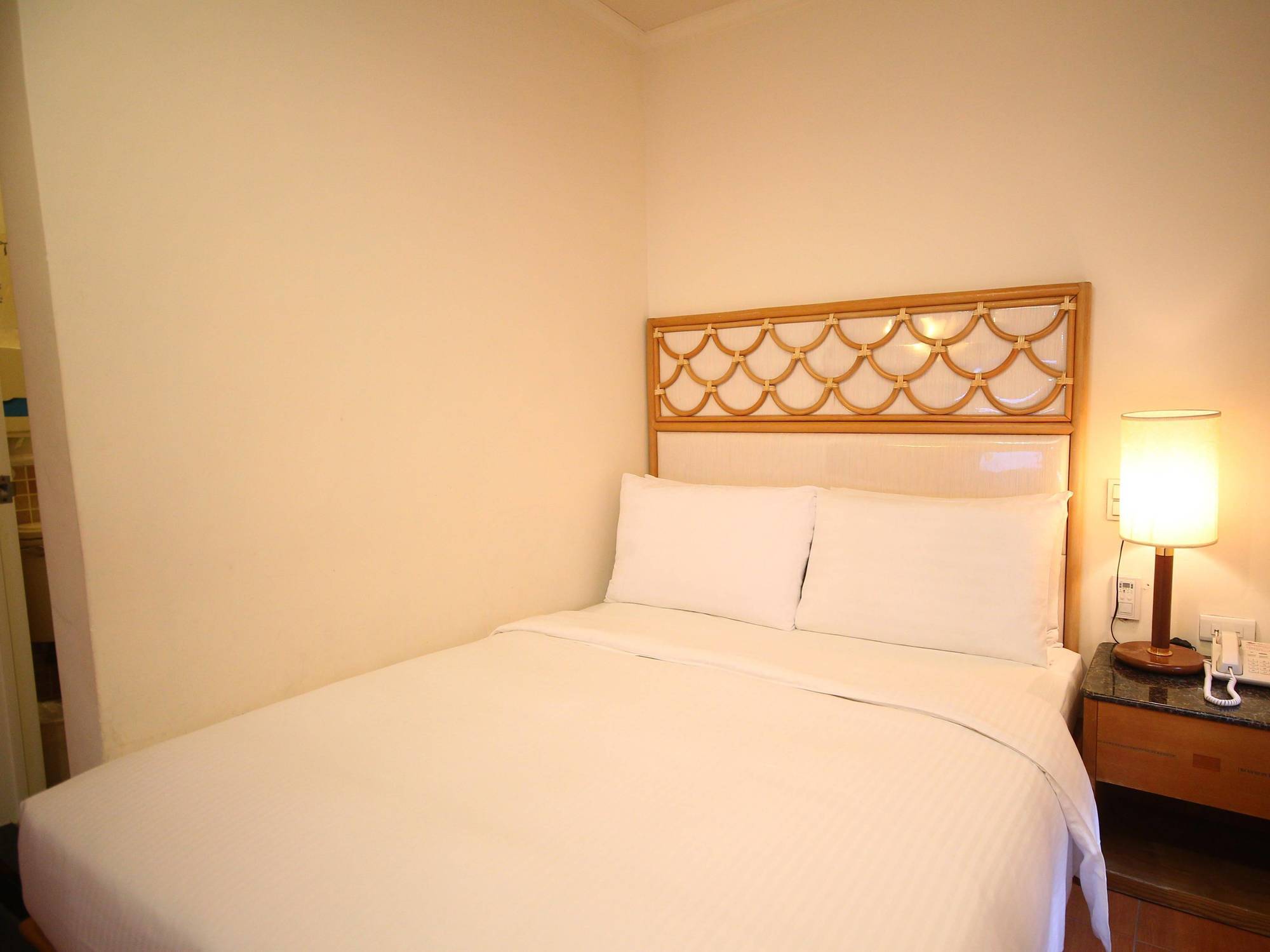 Prince Hotel Jiaoxi Buitenkant foto